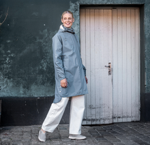 Load image into Gallery viewer, Rain 71 Midi-Length Raincoat in Blue Grey