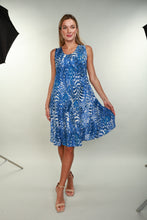 Load image into Gallery viewer, Printed Swing Dress
