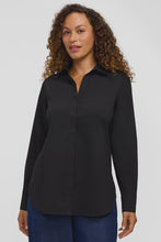 Load image into Gallery viewer, Black Kylie No Iron Stretch Blouse
