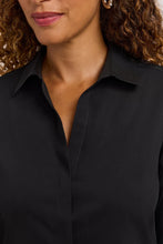 Load image into Gallery viewer, Black Kylie No Iron Stretch Blouse
