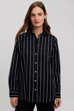 Load image into Gallery viewer, B&amp;W Boyfriend Dot Printed No Iron Blouse
