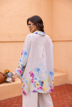 Load image into Gallery viewer, Serafina’s Watercolour Floral Button Down Blouse in Pink
