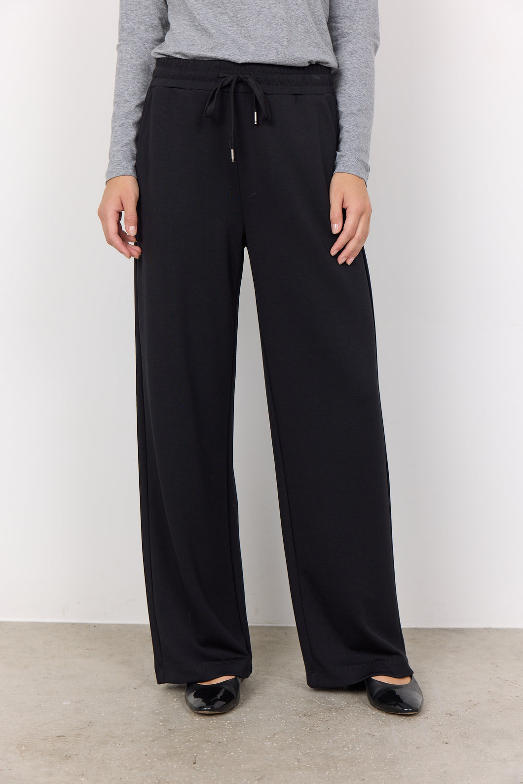 Banu 116 Black Straight Leg Lounge Pant