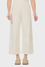 Load image into Gallery viewer, Pearl Pocket Crop Pant
