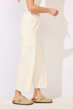 Load image into Gallery viewer, Pearl Pocket Crop Pant
