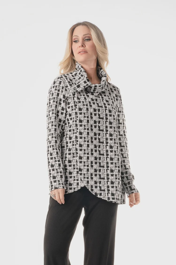 Black/Snow Check Printed Tunic