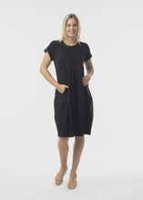 Load image into Gallery viewer, Black Solid Bubble Dress
