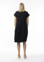 Load image into Gallery viewer, Black Solid Bubble Dress
