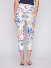 Load image into Gallery viewer, Leaf Printed Cropped Twill Pants
