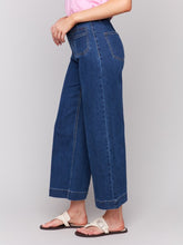 Load image into Gallery viewer, Indigo Cropped Patch Pocket Jean
