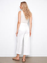 Load image into Gallery viewer, White Cropped Patch Pocket Flare Twill Pants
