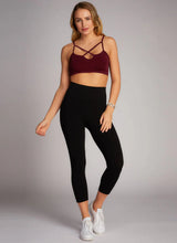 Load image into Gallery viewer, Bamboo High Waisted Capris
