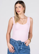 Load image into Gallery viewer, Bamboo Scoop Neck Tank Top
