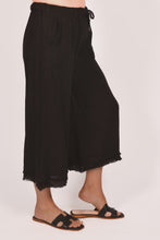 Load image into Gallery viewer, Black Linen Frayed Edge Pant
