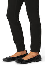 Load image into Gallery viewer, Panora 01 Ballet Flat in Black
