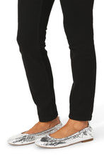 Load image into Gallery viewer, Panora 01 Ballet Flat in Silver
