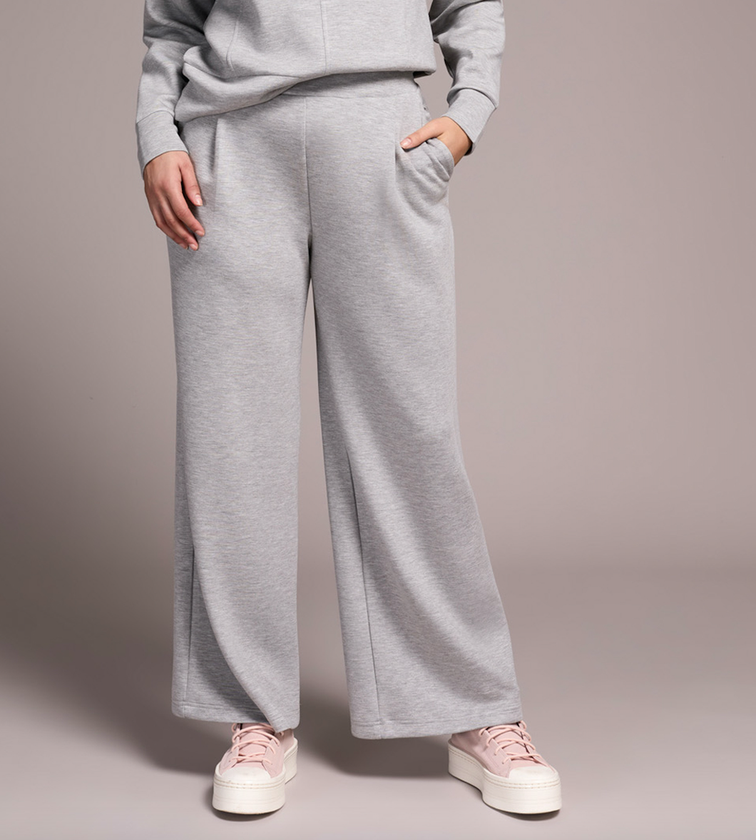 Light Grey Pull On Wide Leg Travel Pant With Front Pleat