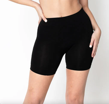 Load image into Gallery viewer, Bamboo Short Layering Short
