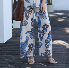 Load image into Gallery viewer, Lorenza&#39;s Printed Linen Pant
