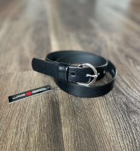 Load image into Gallery viewer, Leather Belt With Shiny Round Buckle
