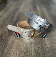 Load image into Gallery viewer, Metallic Leather Belt
