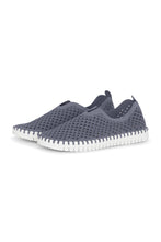Load image into Gallery viewer, Tulip 139 Slip On Flat in Blue Grey
