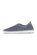 Load image into Gallery viewer, Tulip 139 Slip On Flat in Blue Grey
