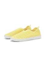 Load image into Gallery viewer, Lemon Drop Tulip 139 Slip On Shoe
