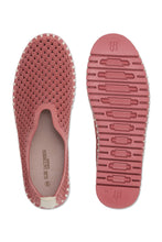 Load image into Gallery viewer, IJ- Tulip 3977 Slip On Flat in Rouge
