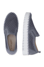 Load image into Gallery viewer, Blue Grey Tulip C1002 Slip On Shoe
