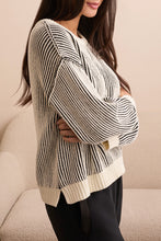 Load image into Gallery viewer, Black Crew Neck Sweater With Side Slits
