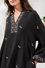 Load image into Gallery viewer, Black Cotton Gauze Palm Tree Embroidered Tunic
