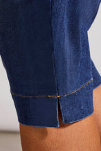 Load image into Gallery viewer, Size Inclusive Real Blue Denim Capris
