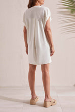 Load image into Gallery viewer, TF- Eggshell Short Sleeve Shift Dress
