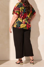 Load image into Gallery viewer, Size Inclusive Poppy Printed Ruffle Sleeve Top
