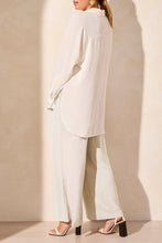 Load image into Gallery viewer, Coco Milk Flowy Crepe Raglan Sleeve Blouse
