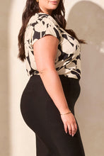 Load image into Gallery viewer, Size Inclusive Black Pull On Flatten It Capris
