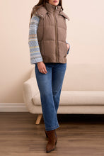Load image into Gallery viewer, Fossil Quilted Vest With Removable Hood

