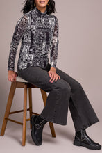 Load image into Gallery viewer, B&amp;W Mesh Turtleneck
