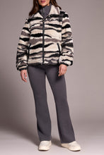 Load image into Gallery viewer, Nordicstone Printed Sherpa Jacket
