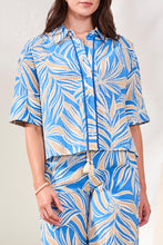 Load image into Gallery viewer, Royal Printed Button Down Short Sleeve Blouse
