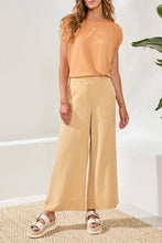 Load image into Gallery viewer, Croissant Patch Pocket Wide Leg Crop Pant
