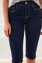 Load image into Gallery viewer, Rinse Sophia Slim Denim Capri
