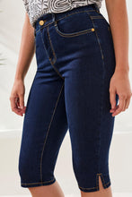 Load image into Gallery viewer, Rinse Sophia Slim Denim Capri
