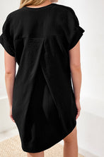 Load image into Gallery viewer, Black Shift Dress
