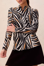 Load image into Gallery viewer, Tuscan Tan Long Sleeve Performance 1/4 Zip
