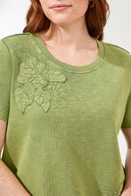 Load image into Gallery viewer, Kiwi Zest Floral Applique Cotton Tee
