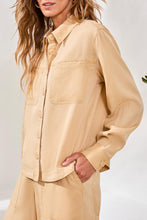 Load image into Gallery viewer, Flowy Oversized Blouse In Croissant
