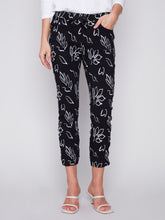 Load image into Gallery viewer, Leaves Printed Crinkle Jogger Pants
