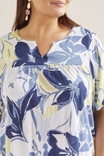 Load image into Gallery viewer, Size Inclusive Wildlime Printed Flutter Sleeve Blouse

